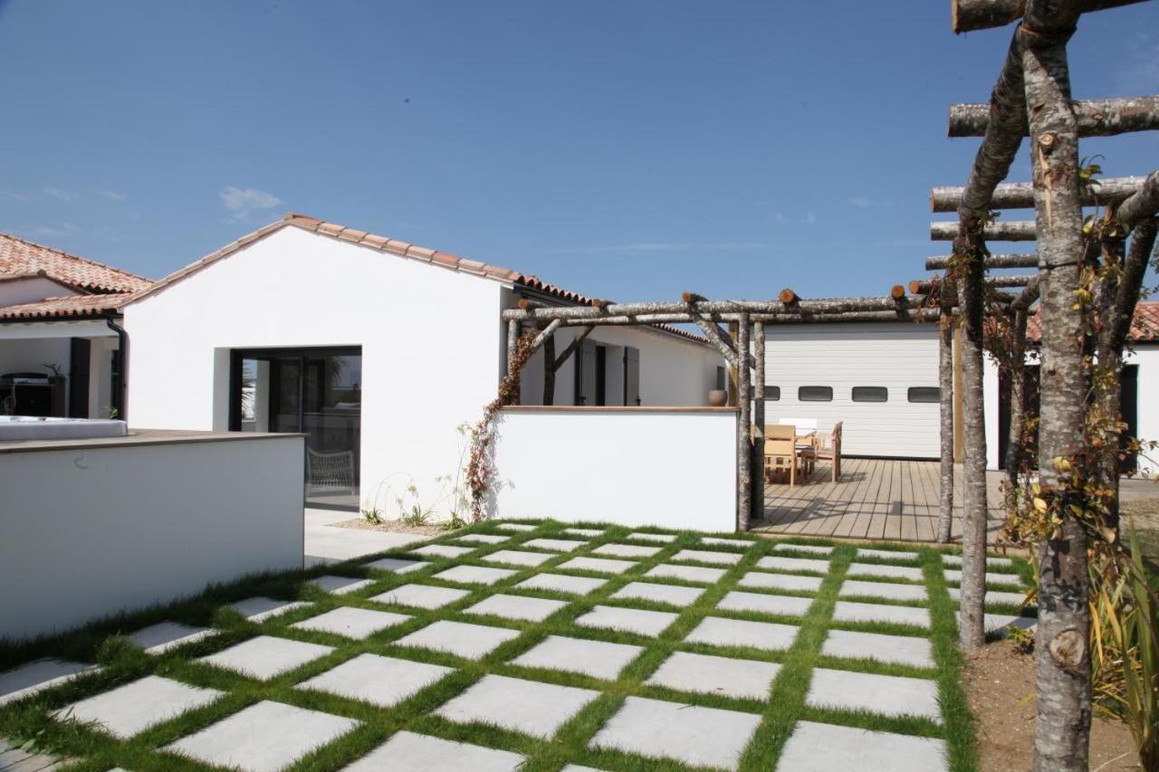 Villa La Sardane B&B Le Plomb Exteriér fotografie